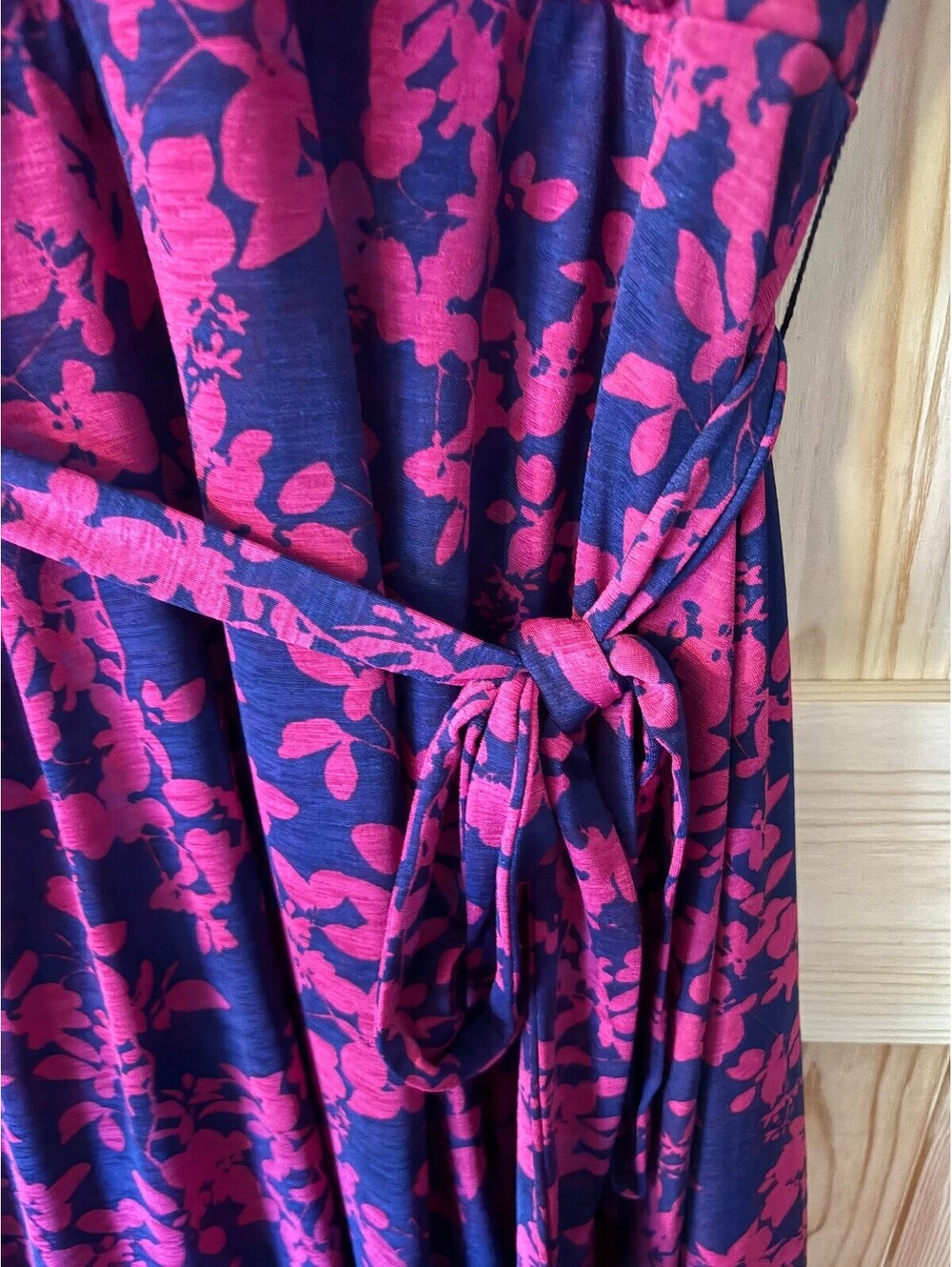 41 Hawthorn Large Navy Blue and Pink Floral Wrap Dress with Belt - Picture 3 of 9